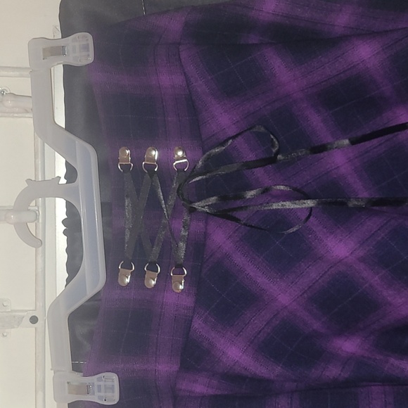 NWT Plaid skirt - Picture 2 of 3
